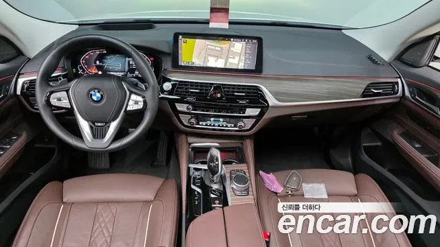 BMW 6 серии Gran Turismo 2023 thumb 4