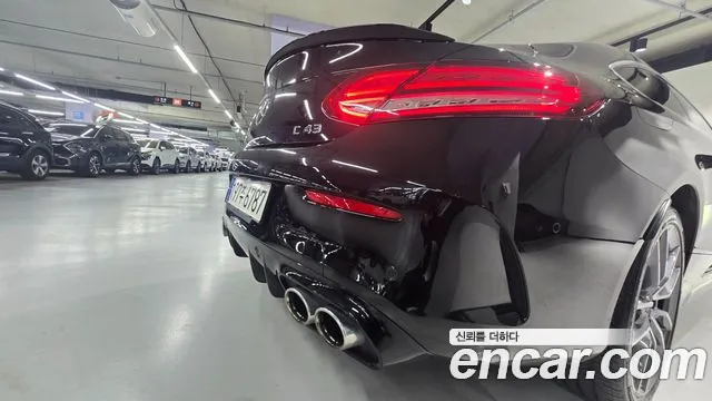 Mercedes-Benz C-Class 2022 thumb 4