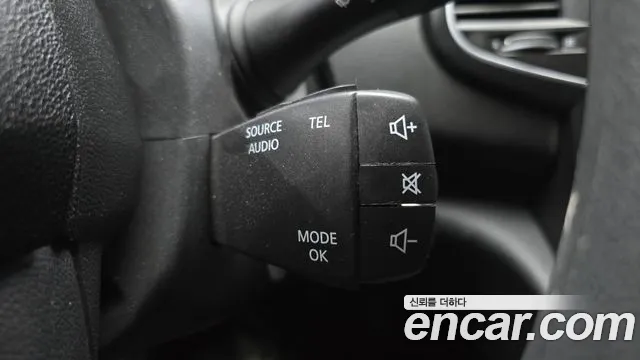 Renault SM6 2016 thumb 11