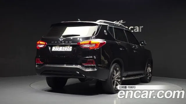 KGM Rexton 2017 thumb 8