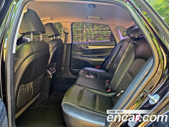 Hyundai Grandeur 2017 thumb 6
