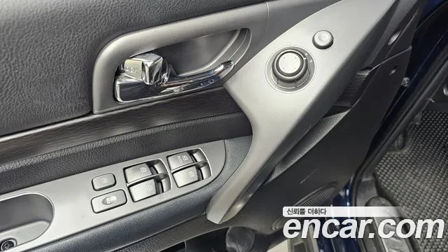 KGM Korando 2018 thumb 2