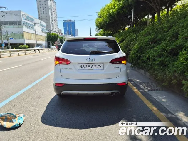 Hyundai DM 2012 thumb 9