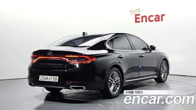 Hyundai Grandeur 2017 thumb 3