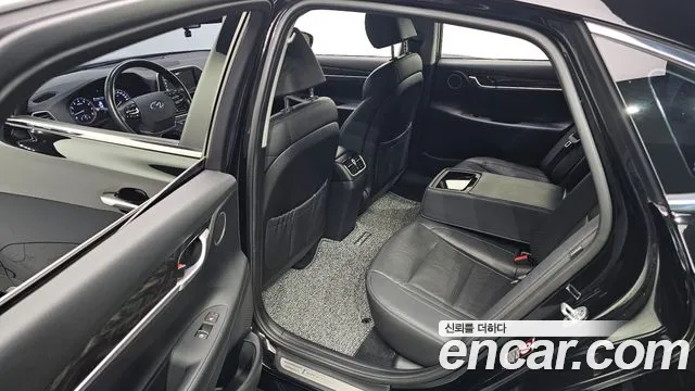 Hyundai Grandeur 2017 thumb 4