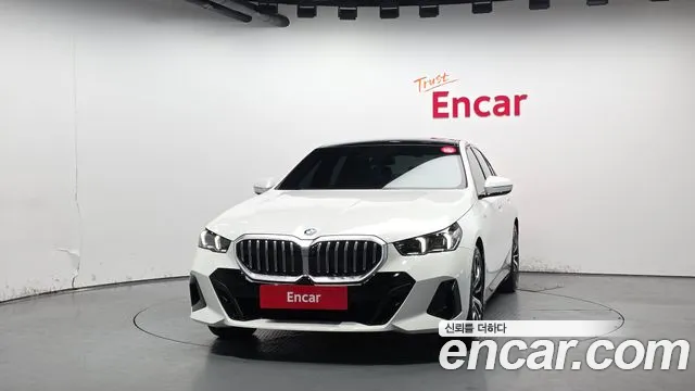 BMW 5 серии 2025 thumb 11