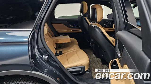 Lincoln Corsair 2020 thumb 3