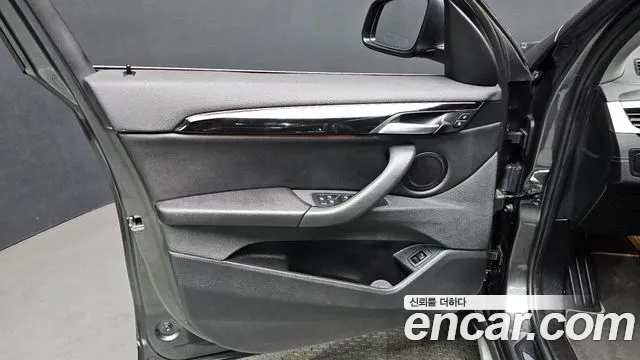 BMW X1 2022 thumb 9