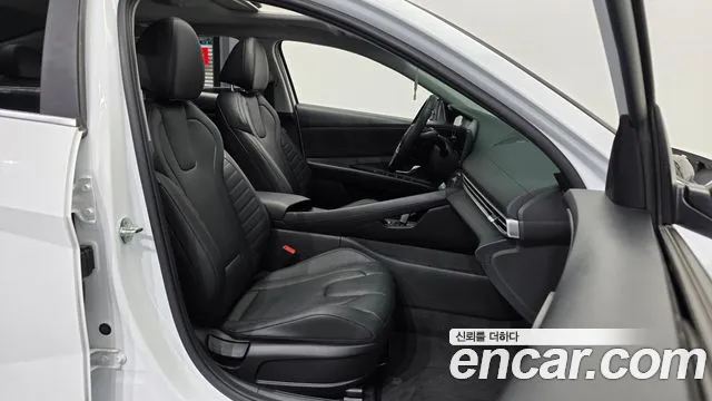 Hyundai Elantra 2022 thumb 8