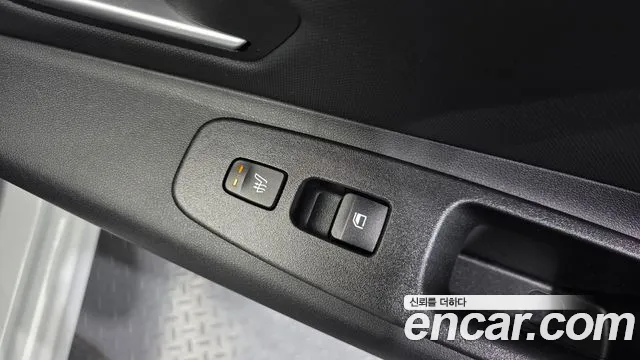 Hyundai Elantra 2022 thumb 4