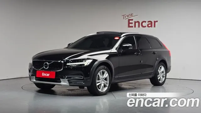 Volvo V90 Cross Country 2018 thumb 11