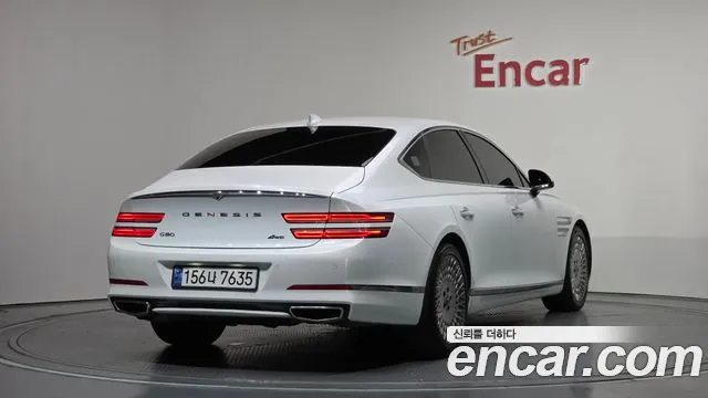 Genesis G80 2022 thumb 9