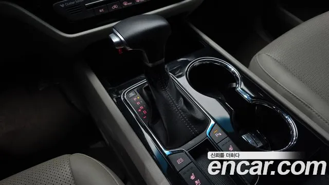 Kia Carnival 2018 thumb 5