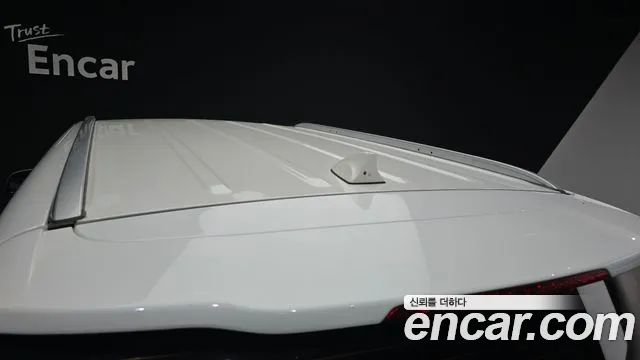 Kia Carnival 2018 thumb 3
