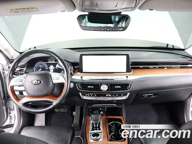 Kia K9 2018 thumb 11