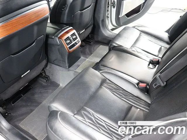Kia K9 2018 thumb 12