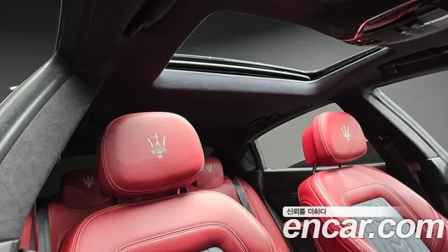 Maserati Quattroporte 2019 thumb 6