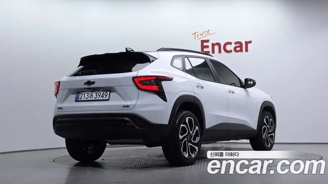 Chevrolet Tracker 2023 thumb 2