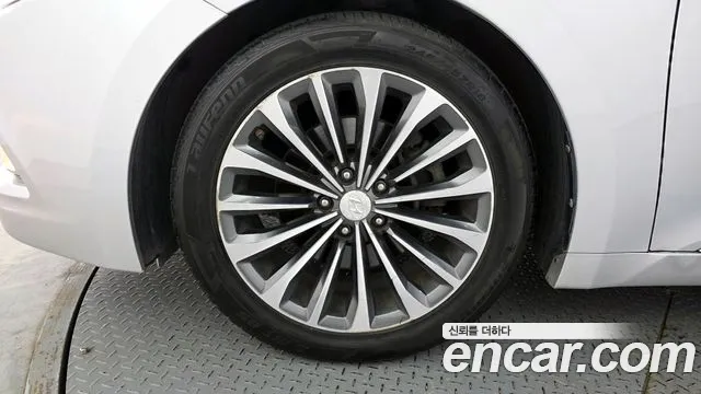 Hyundai Grandeur 2013 thumb 10