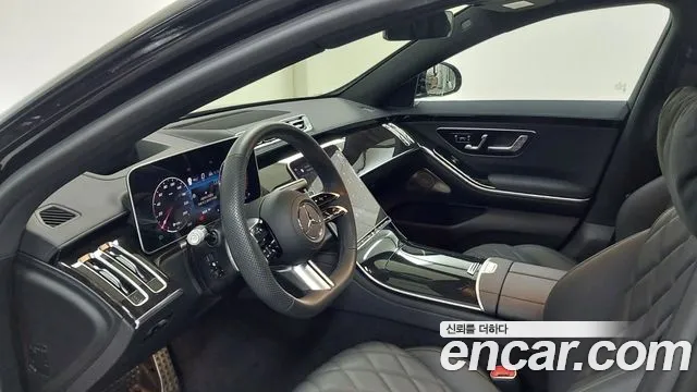 Mercedes-Benz S-Class 2025 thumb 6