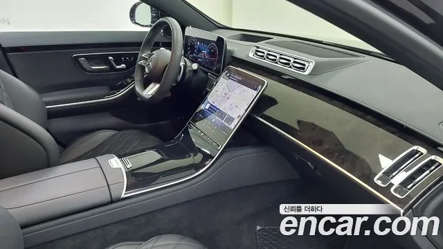Mercedes-Benz S-Class 2025 thumb 2