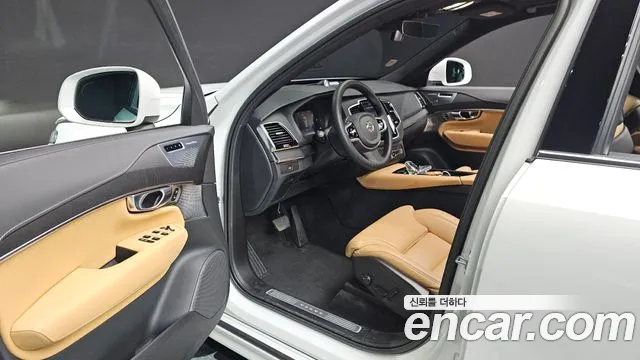 Volvo XC90 2023 thumb 8
