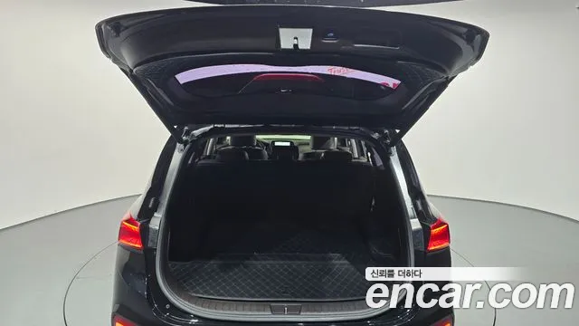 Hyundai Santa Fe 2018 thumb 12
