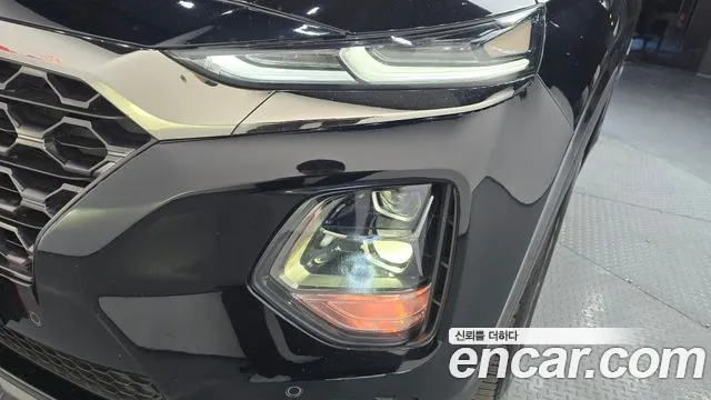 Hyundai Santa Fe 2018 thumb 7