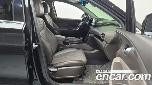 Hyundai Santa Fe 2018 thumb 5