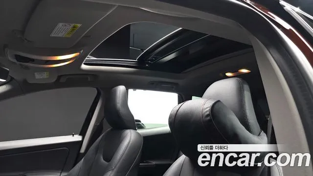 Volvo XC60 2015 thumb 2