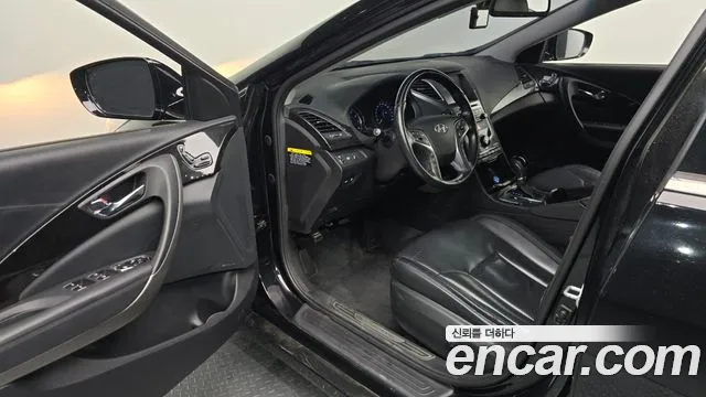 Hyundai Grandeur 2015 thumb 3