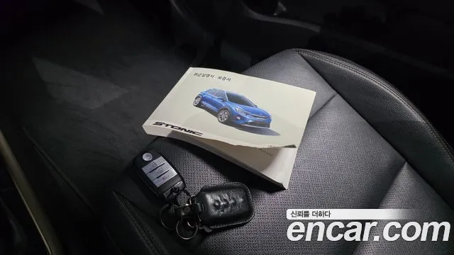 Kia Stonic 2017 thumb 11