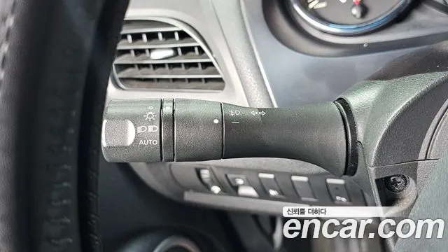 Renault SM3 2010 thumb 9