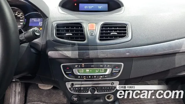 Renault SM3 2010 thumb 3