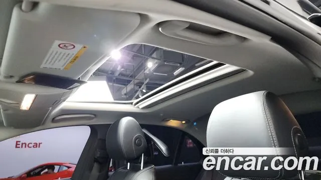 Mercedes-Benz E-Class 2018 thumb 8