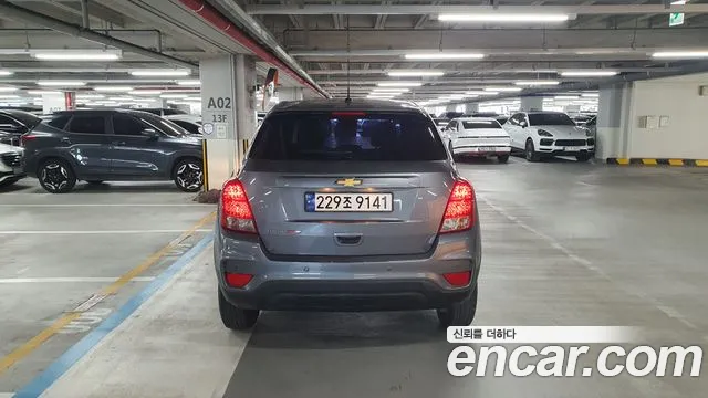 Chevrolet Trax 2018 thumb 2