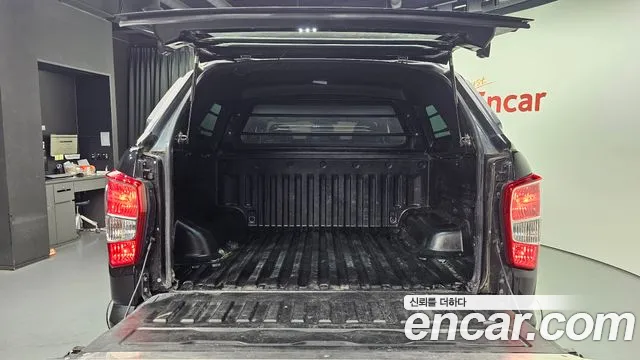KGM Rexton 2018 thumb 11