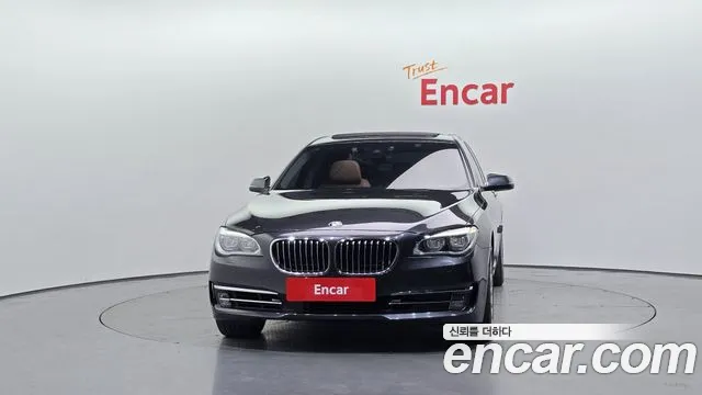 BMW 7 серии 2013 thumb 10