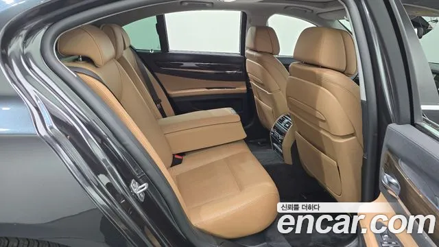 BMW 7 серии 2013 thumb 9