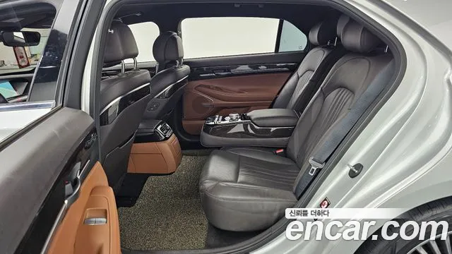 Genesis G90 2019 thumb 3
