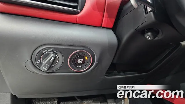 Maserati Levante 2019 thumb 4