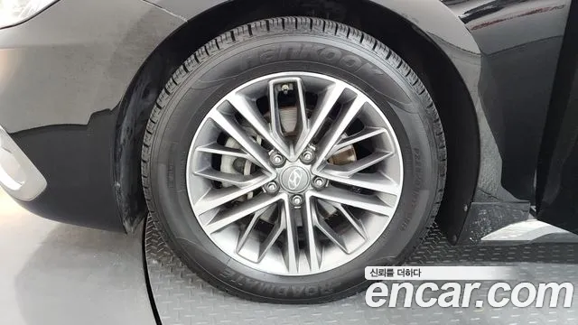 Hyundai Grandeur 2017 thumb 12