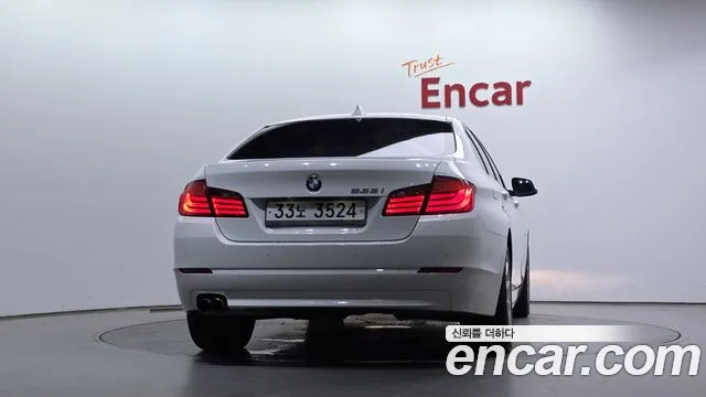 BMW 5 серии 2013 thumb 12