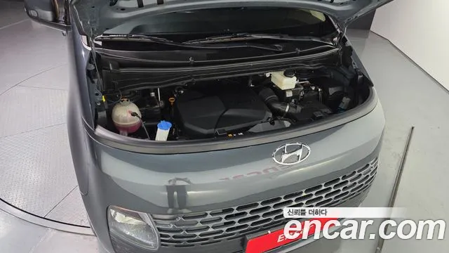 Hyundai Staria 2021 thumb 2