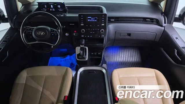 Hyundai Staria 2021 thumb 9