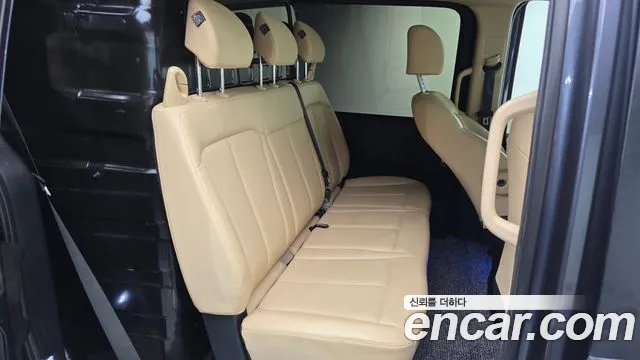 Hyundai Staria 2021 thumb 8