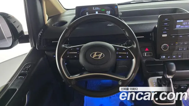 Hyundai Staria 2021 thumb 5