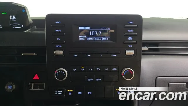 Hyundai Staria 2021 thumb 12