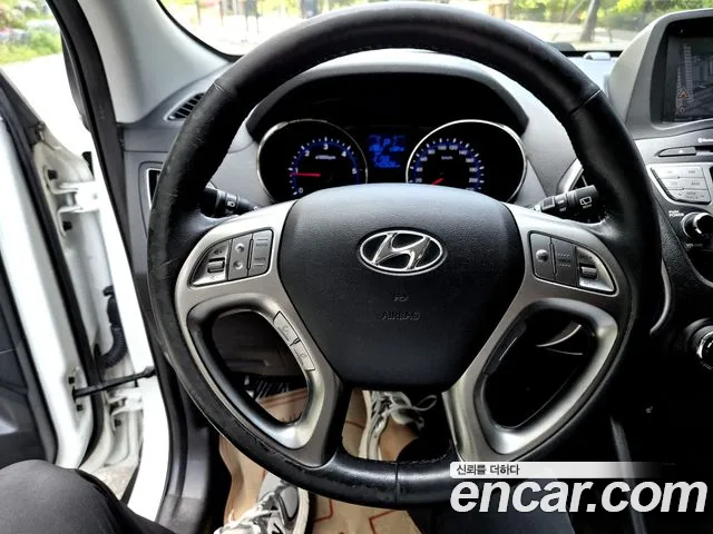 Hyundai Tucson 2012 thumb 9