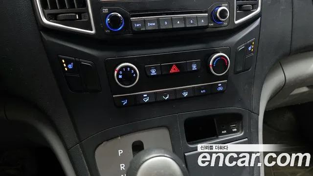 Hyundai Staria 2016 thumb 8